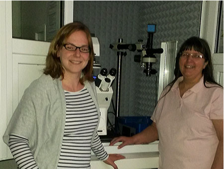 Dr Christine Müller-Renno and Professor Christiane Ziegler of the Physics Department at the University of Kaiserslautern with their JPK NanoWizard® system