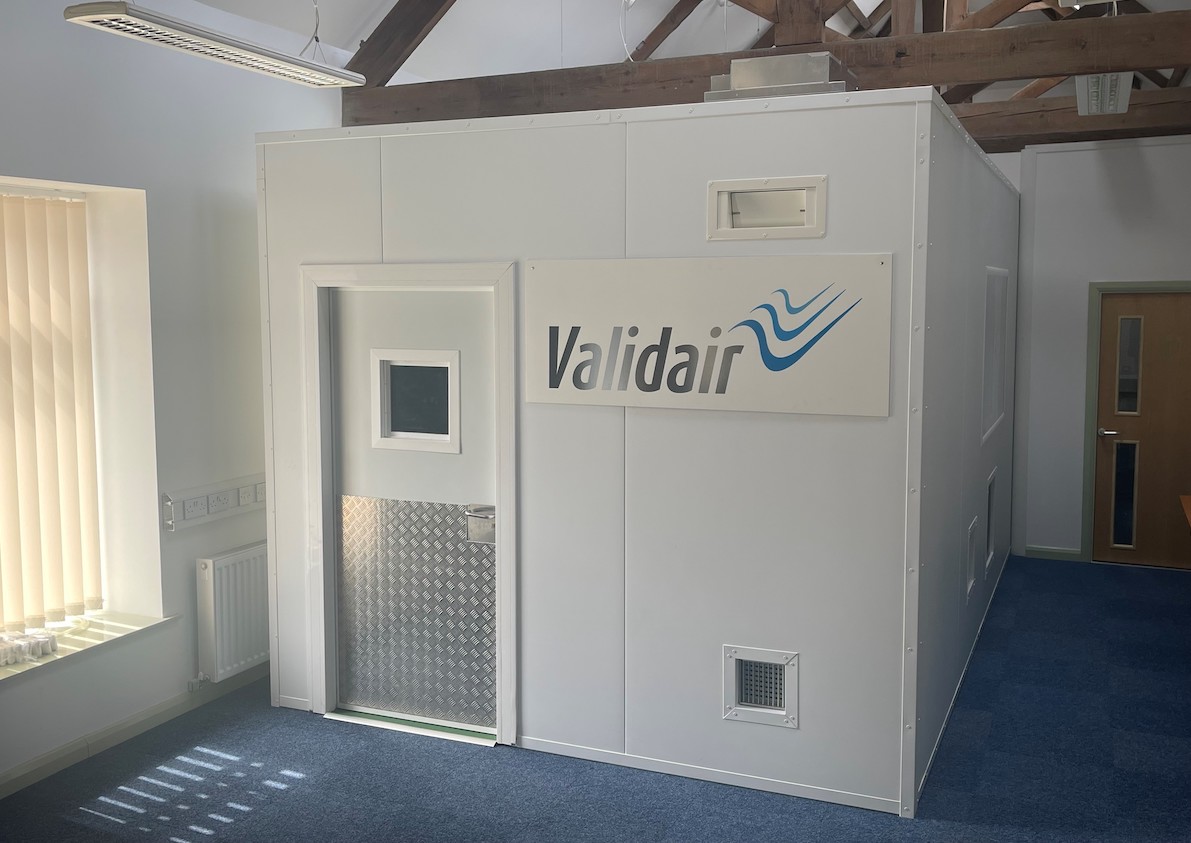 validair-diamond-scientific-installs-new-cleanroom